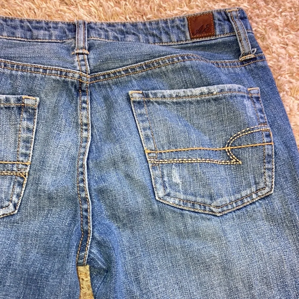 American eagle boyfriend 100% cotton distressed straight leg jeans sz 6 GUC - Picture 4 of 8
